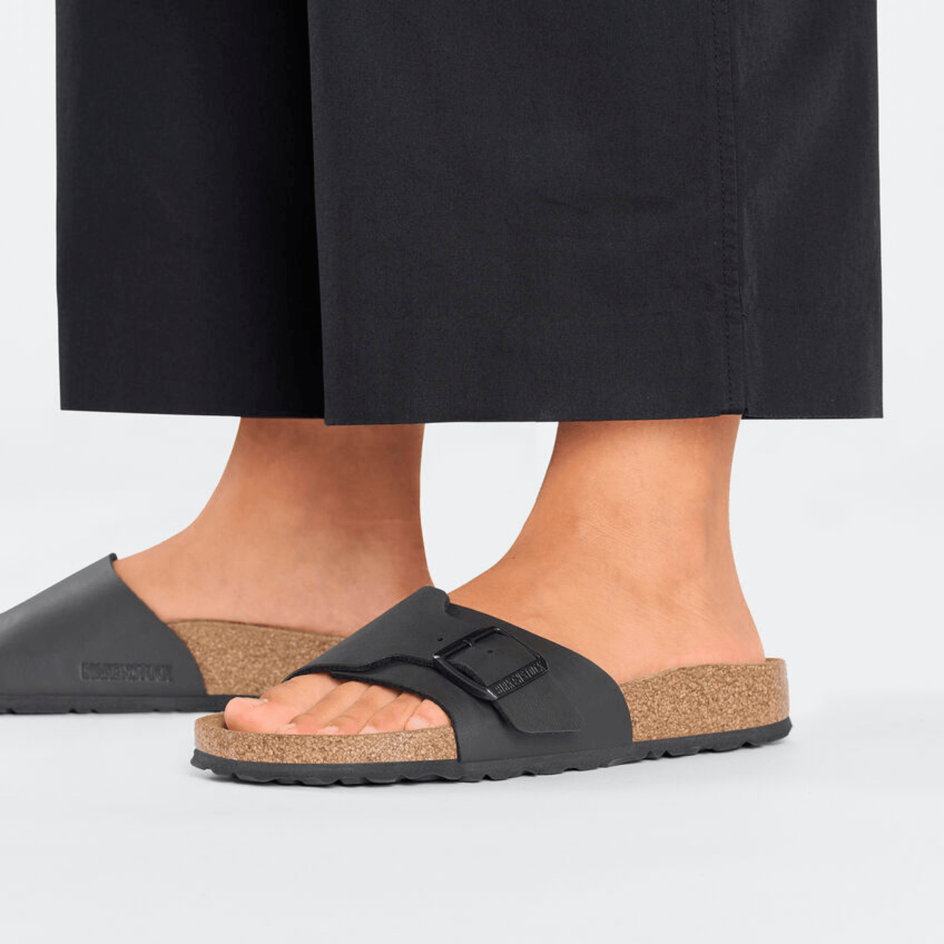 Birkenstock Catalina Black BF Narrow - Kumpfy Shoes